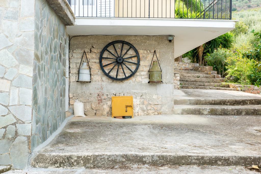 Olympia House Apartman Vathí Kültér fotó